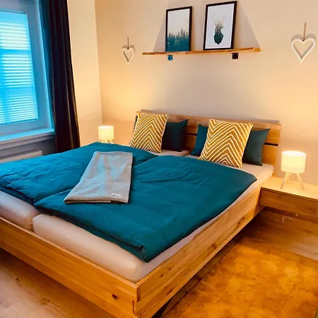 アパート Zwei - Ein Haus - Alles Fusslaeufig - Altstadt, Wanderwege, Freibad Und Restaurants In Unmittelbarer Naehe *