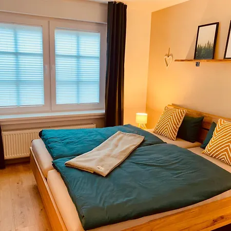 Zwei - Ein Haus - Alles Fusslaeufig - Altstadt, Wanderwege, Freibad Und Restaurants In Unmittelbarer Naehe アパート *