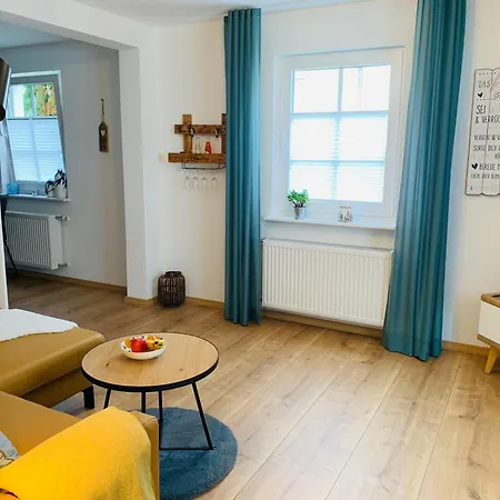 Zwei - Ein Haus - Alles Fusslaeufig - Altstadt, Wanderwege, Freibad Und Restaurants In Unmittelbarer Naehe アパート シュマレンベルク