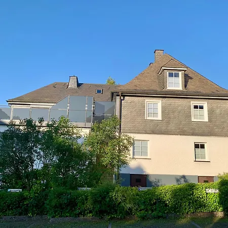 Zwei - Ein Haus - Alles Fusslaeufig - Altstadt, Wanderwege, Freibad Und Restaurants In Unmittelbarer Naehe * シュマレンベルク