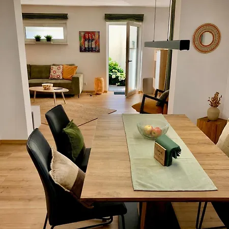 アパート Zwei - Ein Haus - Alles Fusslaeufig - Altstadt, Wanderwege, Freibad Und Restaurants In Unmittelbarer Naehe *