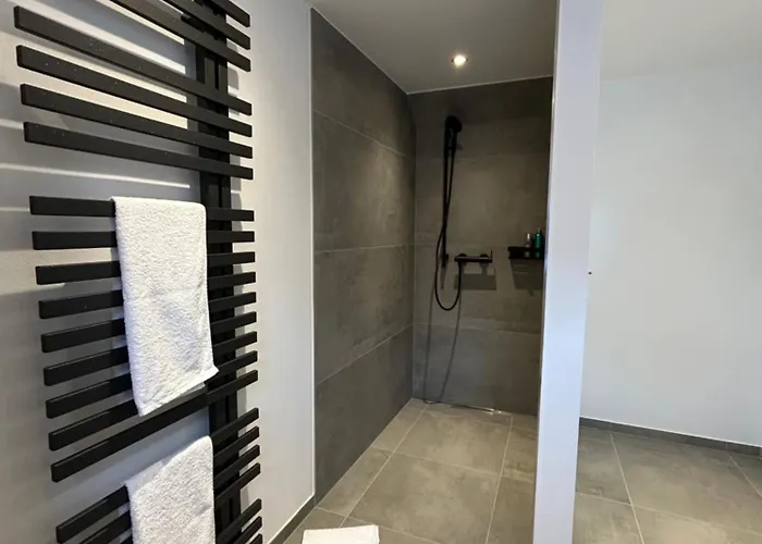 Citynest Und Auszeit - Zwei Ferienwohnungen, Ein Standort - Ideal Fuer Paare Und Familien Mit Kleinkind Apartment Schmallenberg